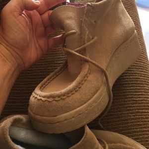 NWOT Report suede kuala B shoes
